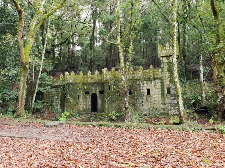 Castillo Encantado Aldan