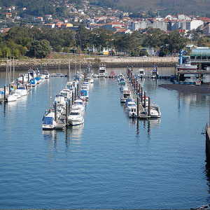 puerto deportivo pontevedra