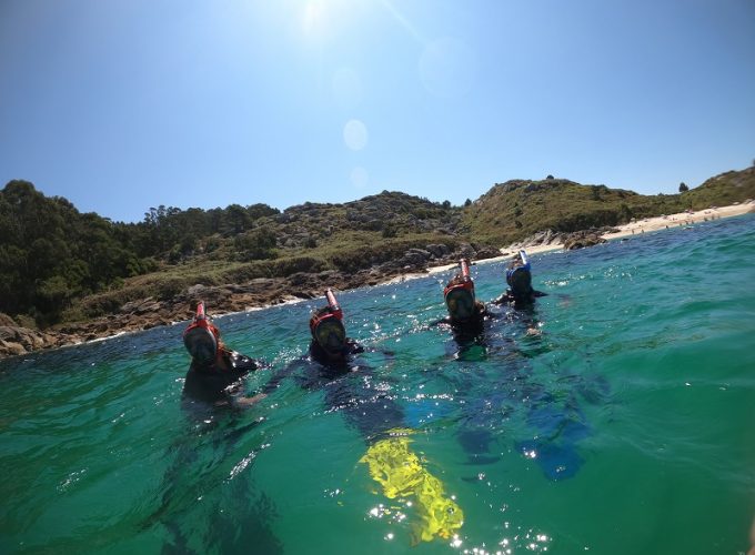 snorkeling en la ria de aldan