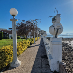 paseo maritimo la toja